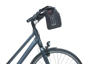 Basil City Handbag Mik KF-Hook 8-11L - Black