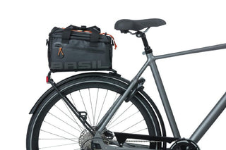 Basil Miles Trunkbag Tarpaulin 7L - Black/Orange