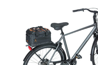 Basil Miles Trunkbag Mik Tarpaulin 7L - Black/Orange