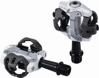 BBB Cycling BPD-14 Forcemount Clipless Crmo Axle Pedals - White