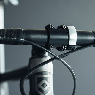 Knog Oi Classic Bike Bell Large 23.8–31.8MM - Silver