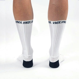 The Vandal Aero Logo Socks - White