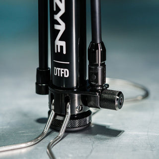 Lezyne Digital Travel Floor Drive