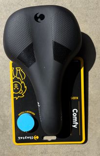 Chaptah Comfy Kids Gel Saddle 152MM - Black