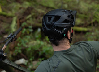 Lazer Jackal KinetiCore Helmet - Matte Black