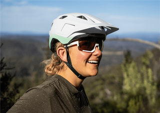 Lazer Finch KinetiCore Helmet - Matte White Mint